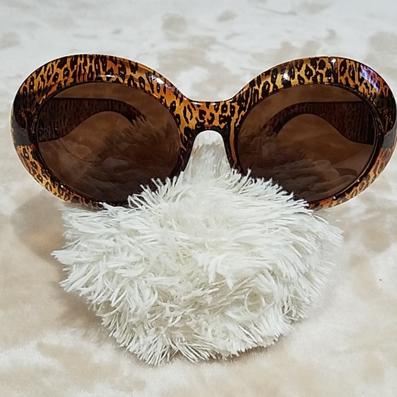 Paola Belle Accessories - Jackie O Sunglasses